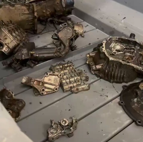 新款 315 型破碎機(jī)｜強(qiáng)力破碎發(fā)動(dòng)機(jī)廢料，高效處理更省心！